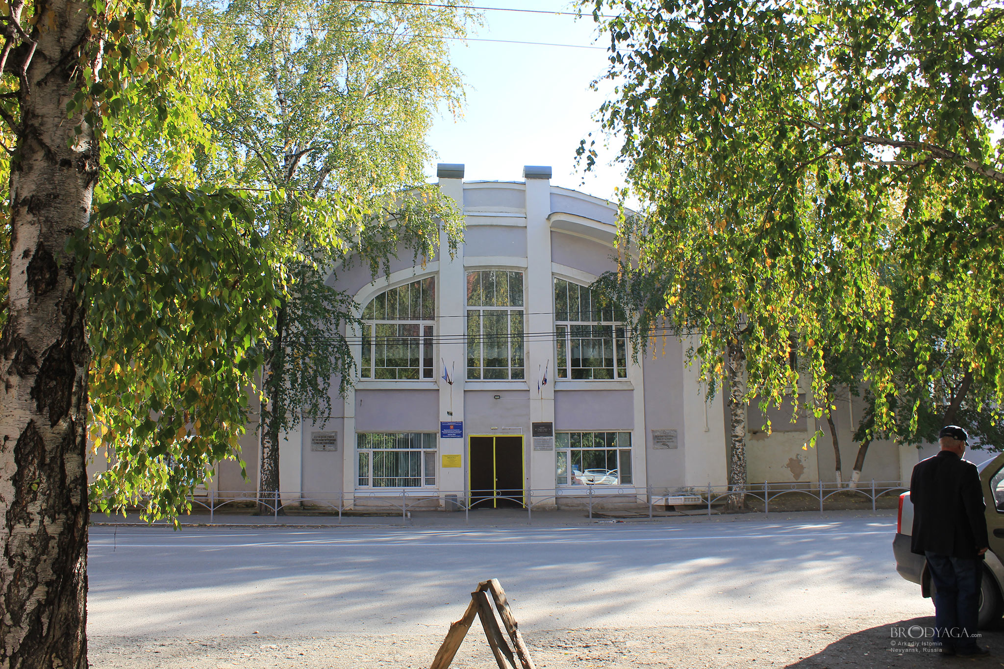 Школа № 1 / бывшая Женская гимназия, Ул. Карла Маркса 6, Невьянск (Nevyansk)